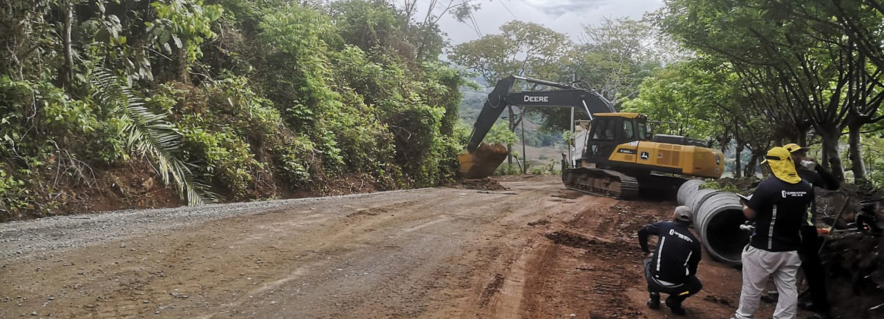 Mejoramiento de la estructura de pavimento y sistema de drenajes en el Distrito Chánguena
